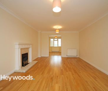 4 bedroom detached house to rent - Photo 5