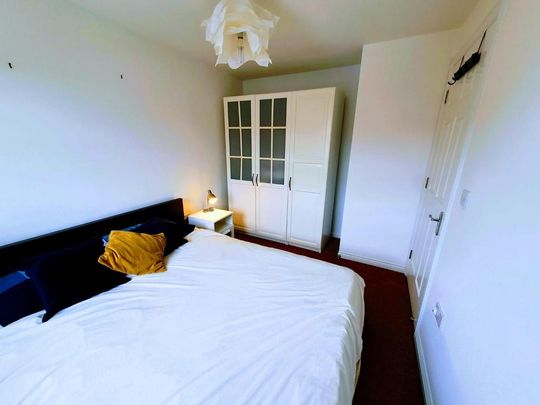 4 bedroom private hall to rent - Photo 1