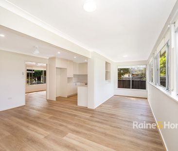 BEAUTIFUL MODERN LARGE FAMILY HOME - Photo 4