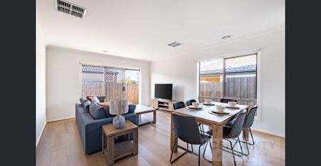 Modern Co-Living Rooms Available at 31 Hamish Road, Darley VIC 3340 - Photo 3