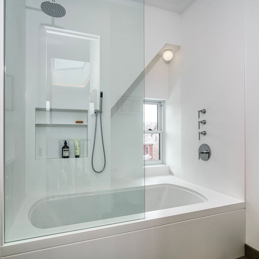 For Lease - 34 Beaconsfield Avenue, Toronto, Ontario - Photo 1