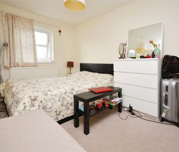 3 bedroom end of terrace house to rent - Photo 5