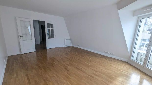 location Appartement T2 DE 54.26m² À GARCHES - Photo 1
