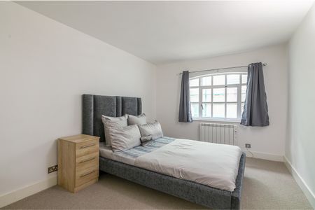 2 Bed Flat, Pierhead Wharf, E1W - Photo 4