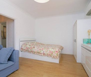 CITY LIVING - 1X1 FURNISHED APARTMENT - Photo 3