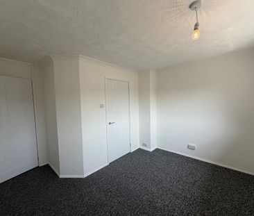 3 Bedroom End Terraced House To Rent - Photo 3