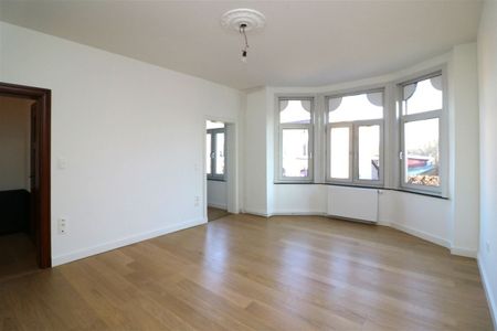 Vernieuwde, karatervolle woning met 4 slpk nabij station - Foto 2