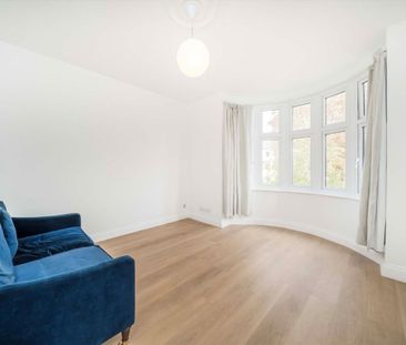 St Leonard's Road, KT6, London - Photo 1