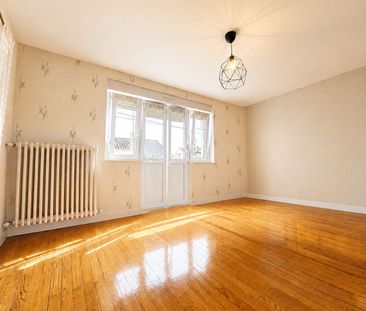 Location Appartement 3 pièces 77m² - Photo 4