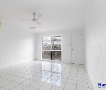 2/43 Hodel Street, Hermit Park - Photo 1