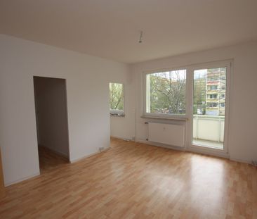 1-Raum-Wohnung mit Balkon sucht neuen Mieter - Photo 1