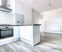 1 BEDROOM Apartment - Ground Floor - Photo 1