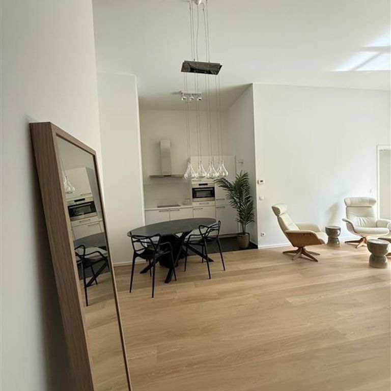 Appartement te huur in Brussel voor € 1.795 met 2 slaapkamers - Photo 1