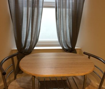 WF1, Wakefield - Photo 4