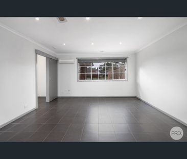3 Panorama Drive, Delacombe, Vic 3356 - Photo 1