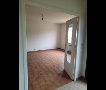 Location Maison 4 pièces 83 m² Paulnay - Photo 1