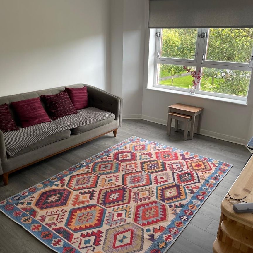 2 Bed Flat, Grove Park Street, G20 - Photo 1