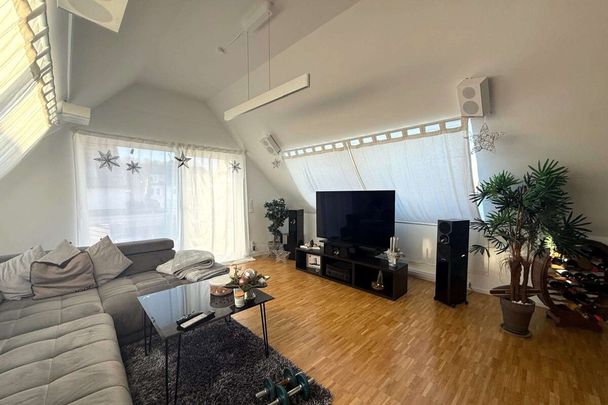 Exklusive 4,5-Zimmer-Wohnung mit traumhaften Balkone Südwest Ausrichtung - Photo 1