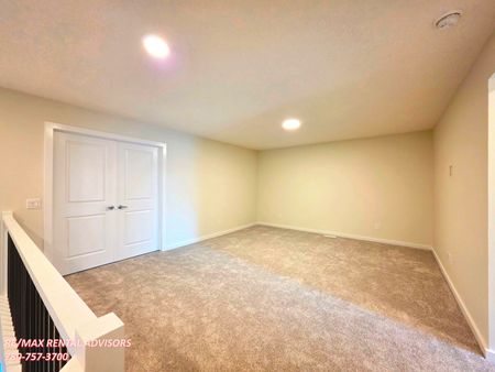 UPPER 2432 206 Street Northwest - Photo 4