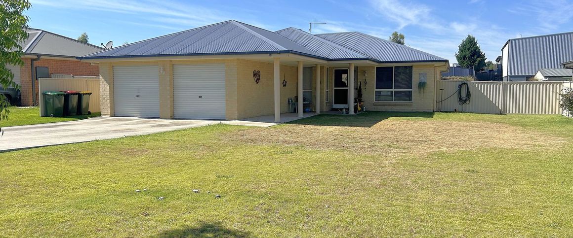 3 Bedroom Home for Rent - Kelso - Photo 1