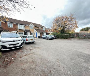 1 bedroom ground floor maisonette to rent - Photo 4