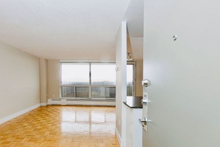 For Lease - 666 Spadina Avenue Unit# 2403, Toronto, Ontario - Photo 3