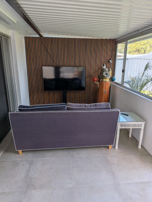 Broadbeach Waters - Photo 1