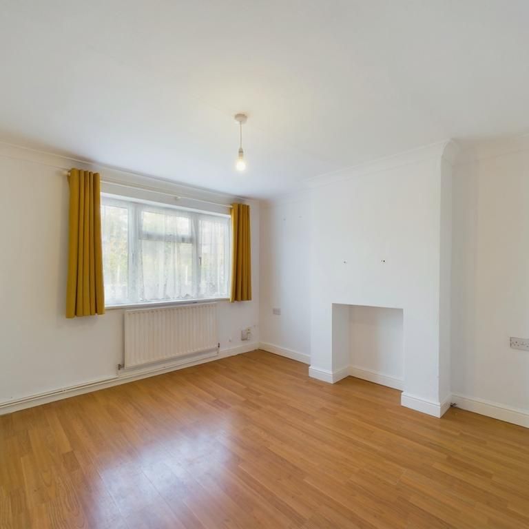 2 bedroom semi-detached house to rent - Photo 1