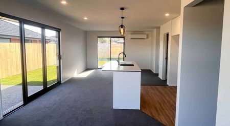 New Year, New Home! 4 Bedroom Home in Kennedy's Green! - Photo 2