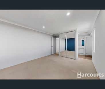 6 Cobbler Way, Two Rocks, WA 6037 - Photo 2