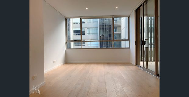 【Rosebery｜East&West-facing 2Bed2Bath｜Fully Furnished｜City Views｜Walk to Green Square】! CONFIRM THE LEASE TERM IN ADVANCE! - Photo 1