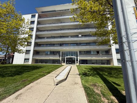 For Lease - 363 Lakeshore Road Unit# 208, Mississauga, Ontario - Photo 5