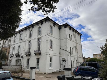 Upper Kewstoke Road, Weston-Super-Mare - Photo 3