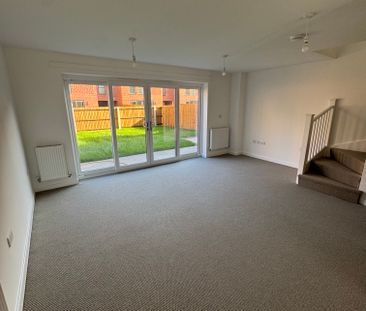 Red Hand Close, Burton upon Trent, Staffordshire, DE14 1FB - Photo 5