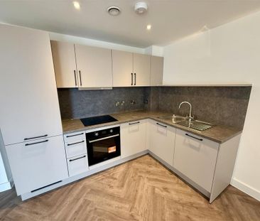Studio to rent - Photo 6