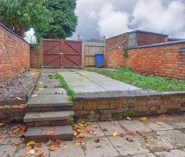 New Bradwell - A Wonderful Bedroom Victorian Terrace, MK13 - Photo 4