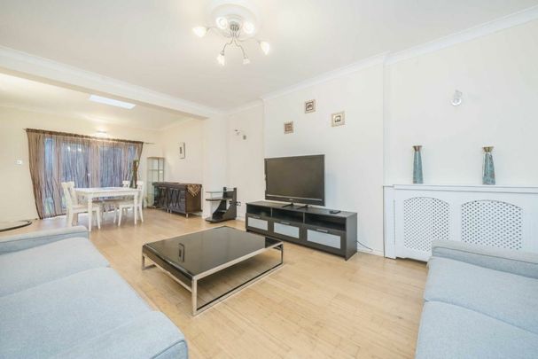 Vyner Road, W3, London - Photo 1