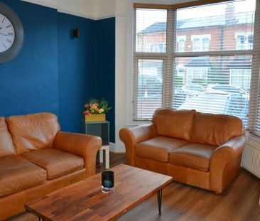 9 bedroom house to rent - Photo 1