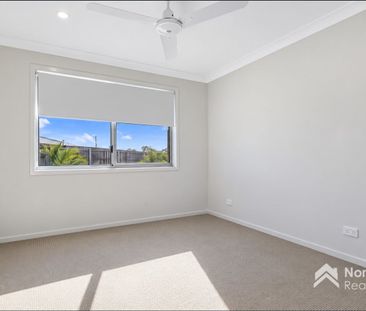 LOW-MAINTENANCE LIVING IN A CONVENIENT LOCATION - Photo 3