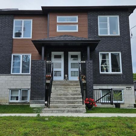PREMIER MOIS GRATUIT 4 1/2 RUE ALEXANDRE LACHUTE - Photo 3
