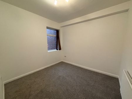 4 Bed Terraced House, Great Cheetham Street East, M7 - Photo 5