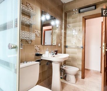 madrid, Community of Madrid 28025 - Photo 1