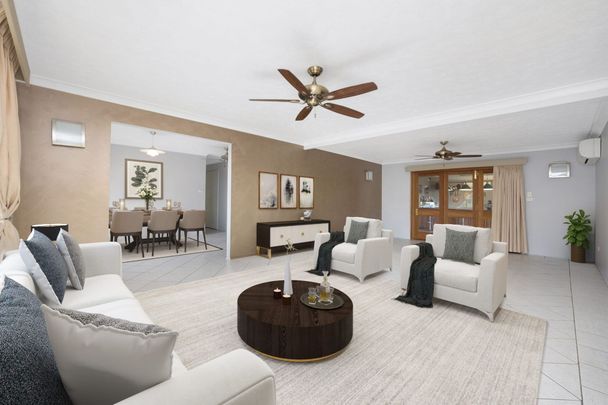 Family Home with Pool in Wulguru - Photo 1