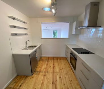 Charming 2-Bedroom Home with Stunning Mountain Views! - Photo 6