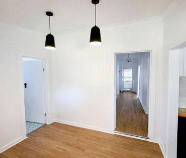 Classic Charm in a Prime Beachside Altona Location - Photo 5