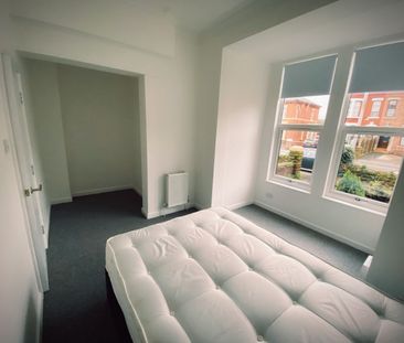 1 bed Flat for Rent - Photo 2