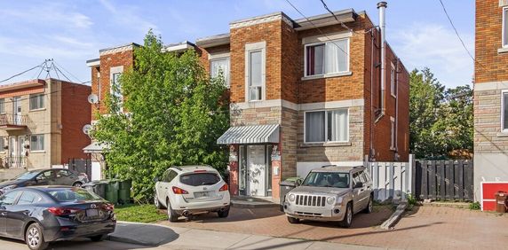 3 Et Demi à Louer, Sous-sol D'un Triplex - Photo 2