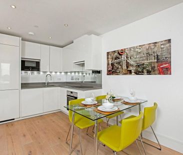 1 bedroom penthouse to rent - Photo 2
