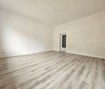 Renovierte Wohnung mit Balkon und Einbauküche - Photo 1