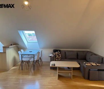 Podkrovní byt 3+kk ve Valticích - Fotografie 6